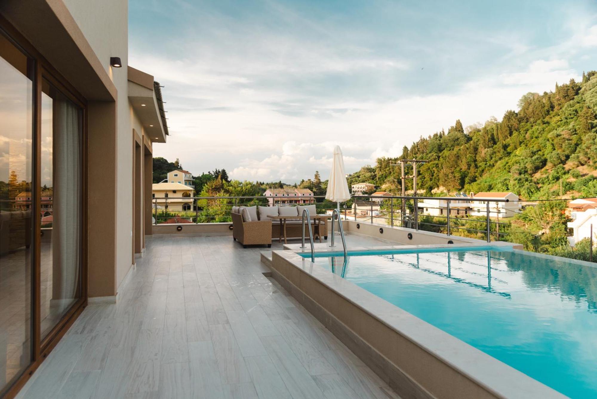Villa Vasillis-Heated Swimming Pool With Infinity View Vitaládes エクステリア 写真