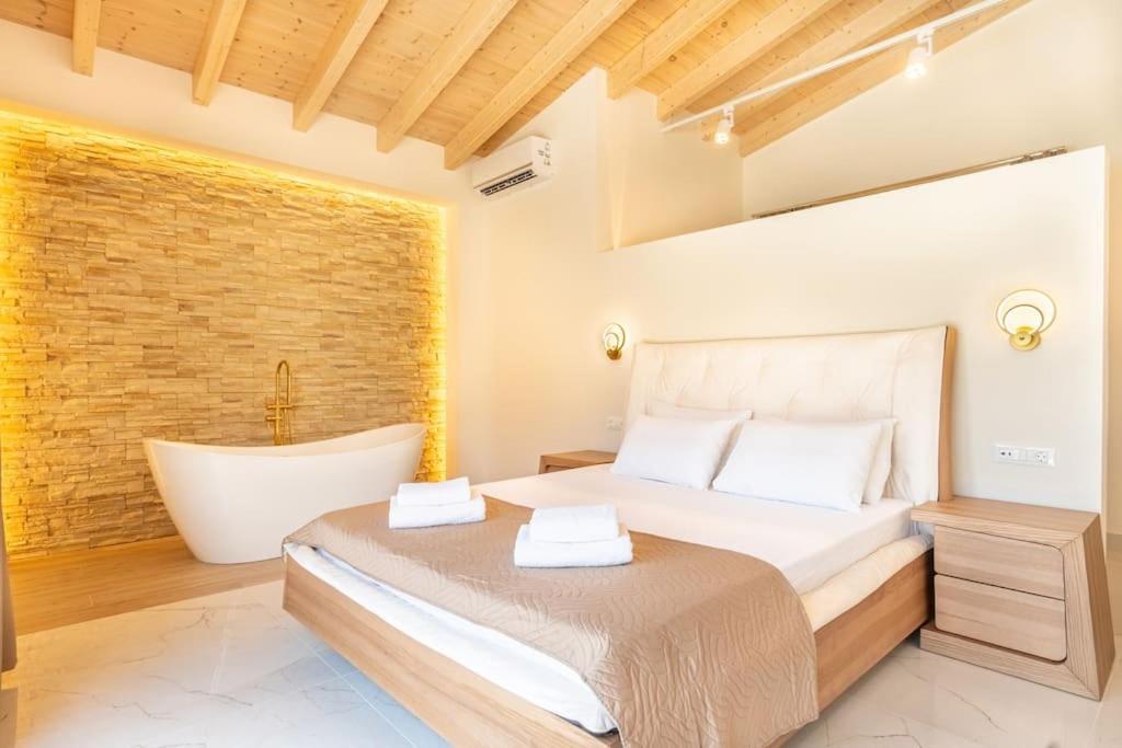 Villa Vasillis-Heated Swimming Pool With Infinity View Vitaládes エクステリア 写真